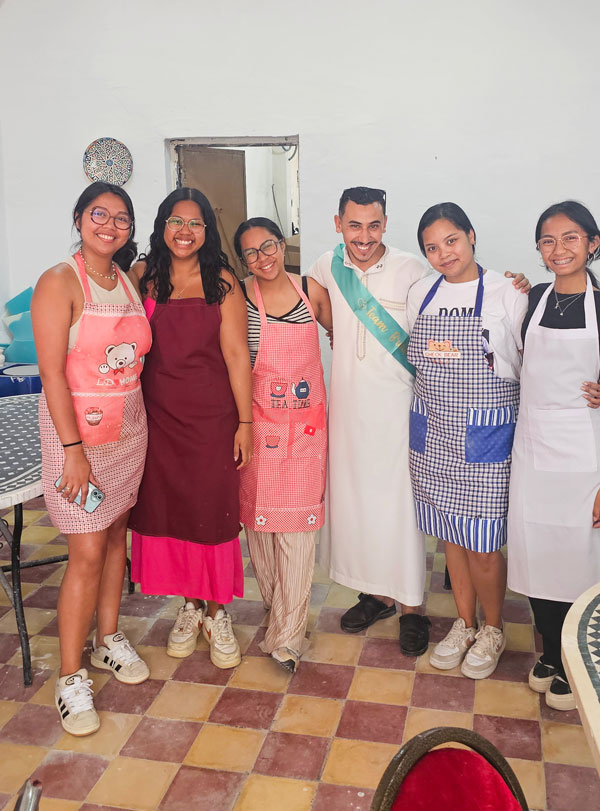group-of-women-at-our-pottery-studio fes pottery art workshops